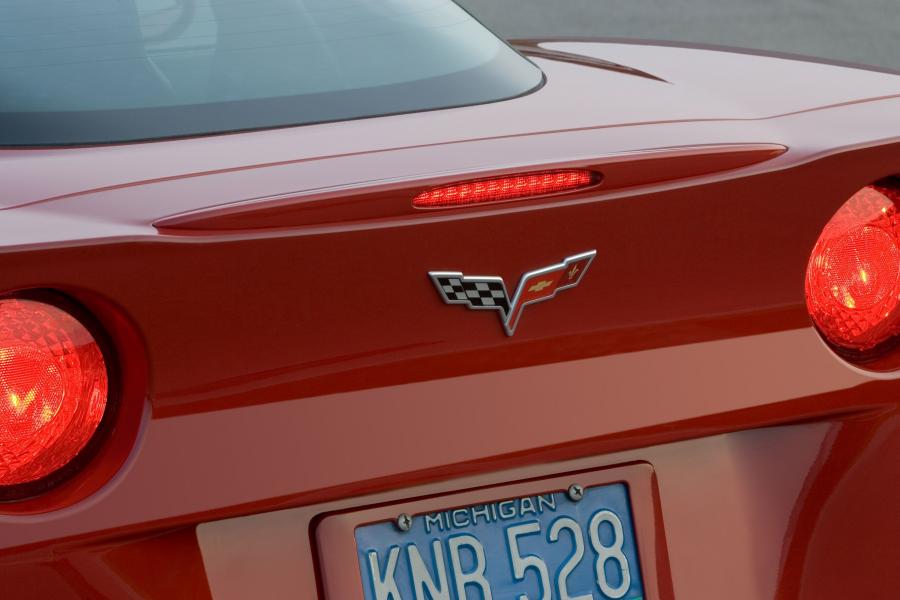  Chevrolet Corvette 2005 года  (фото 38 из 182)